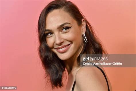 gal gadot fotos sexy|9,215 Gal Gadot Photos & High Res Pictures